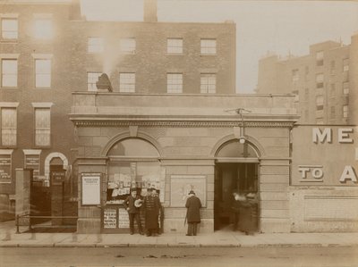 Baker Street Railway Station, oostelijke ingang, Marylebone Road, Londen; foto genomen in mei 1908 door English Photographer